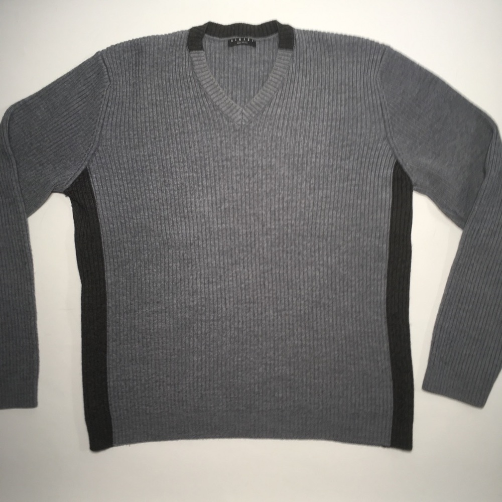 Sisley Italian Two Color V-Neck Sweater